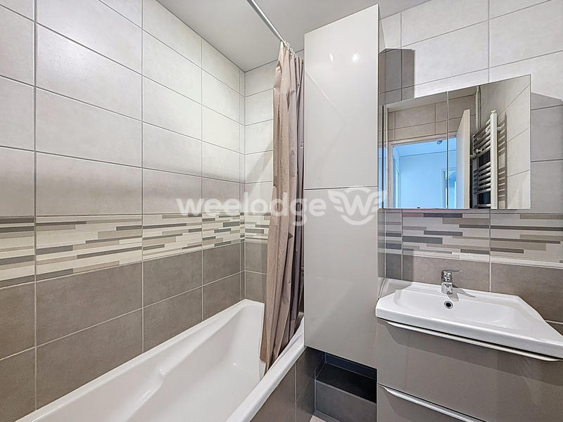 Appartement - 81 m² - 5 pièces