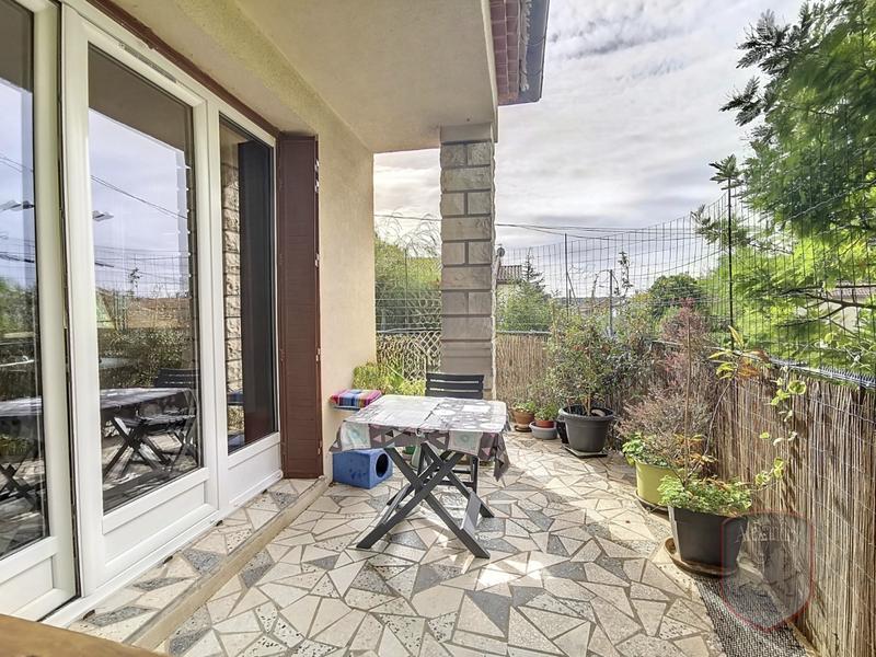 Maison - 180 m² - 7 pièces