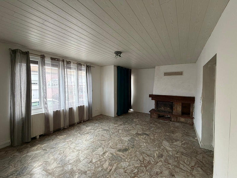 Maison - 90 m² - 4 pièces