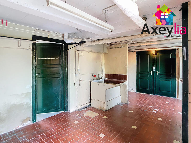 Maison - 94 m² - 8 pièces