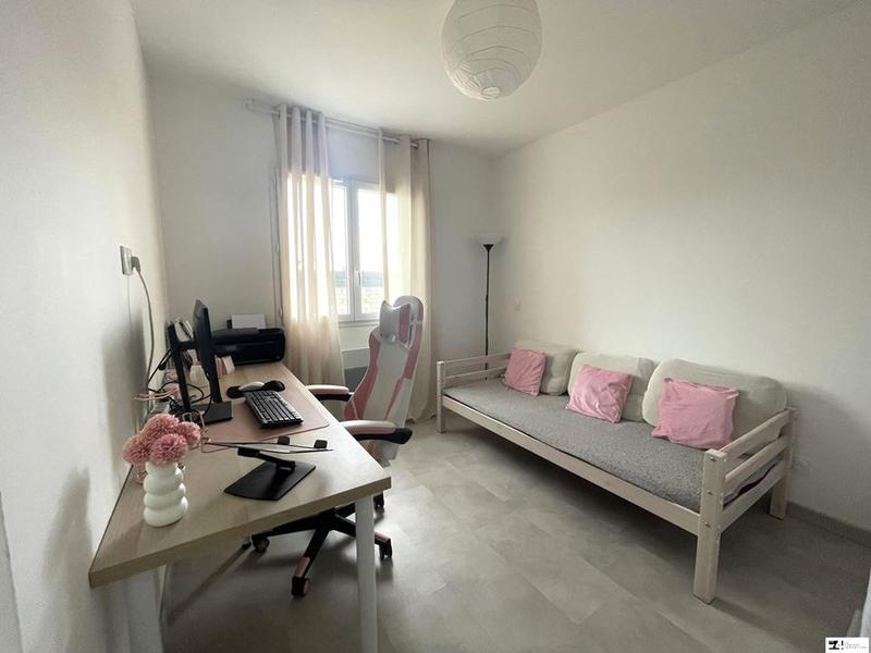 Maison traditionnelle - 87 m² - 4 pièces