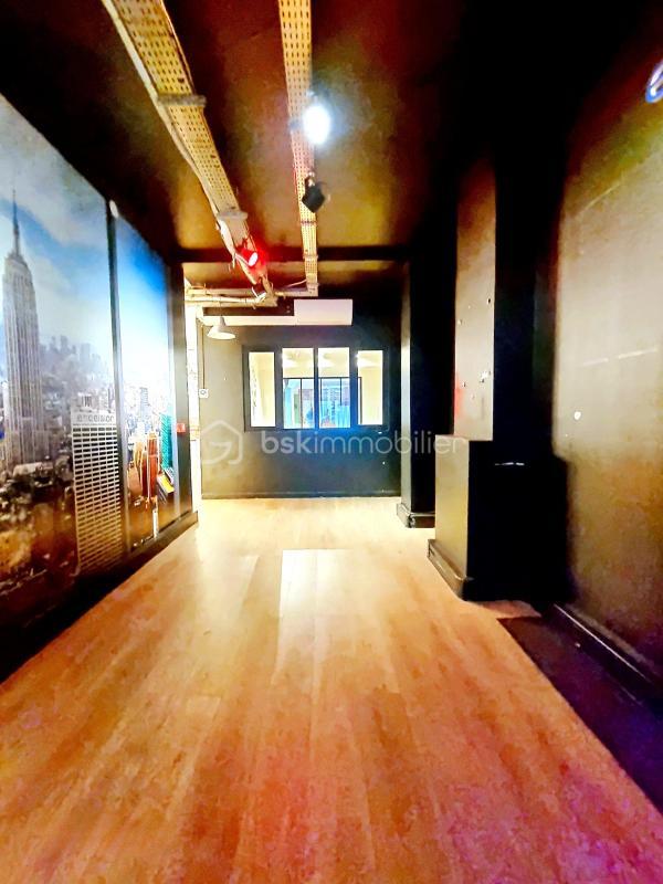 Bureau - 243 m² - 4 pièces