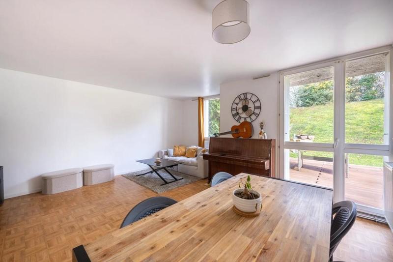 Maison - 86 m² - 4 pièces