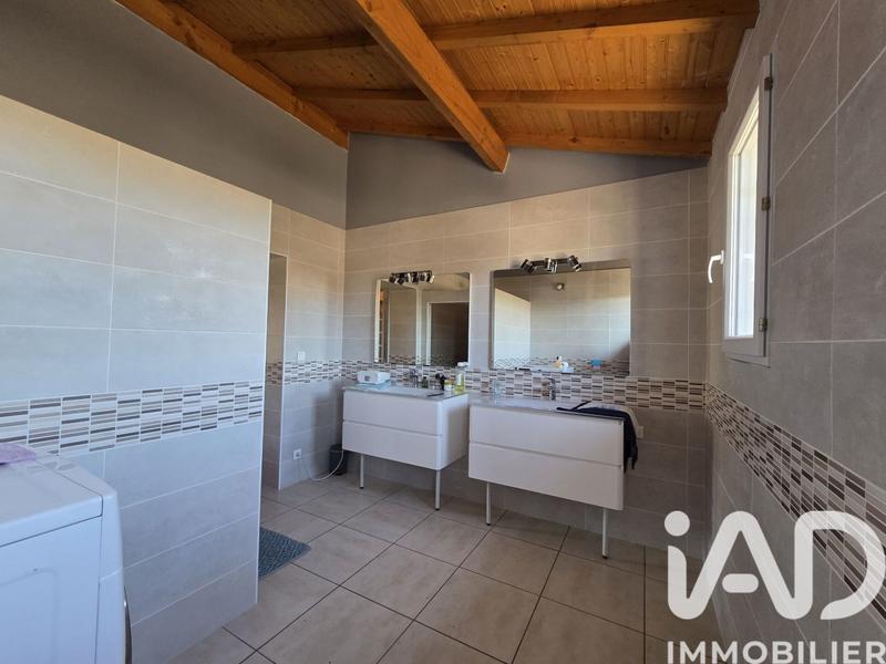 Maison - 654 m² - 18 pièces