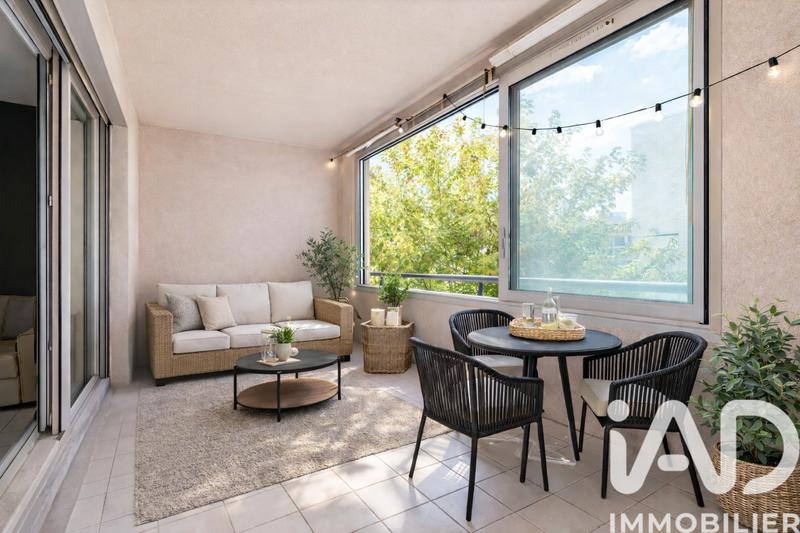 Appartement - 77 m² - 3 pièces