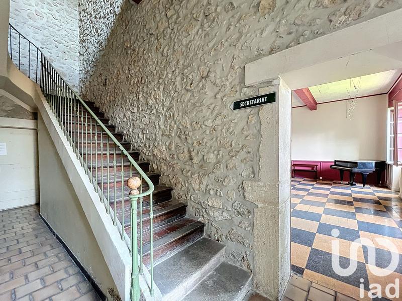 Maison - 210 m² - 5 pièces