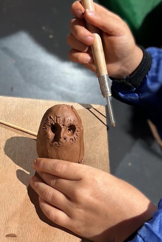 Atelier "de plumes et d'argile "