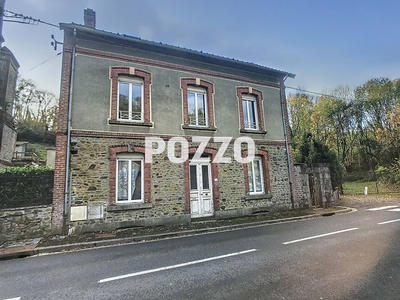 Maison - 169 m² - 8 pièces