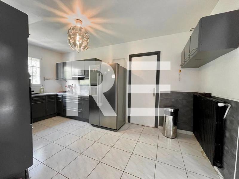 Villa - 170 m² - 6 pièces