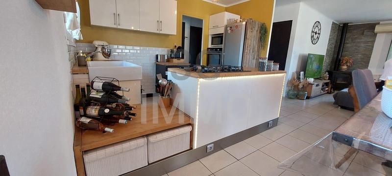 Villa - 93 m² - 5 pièces