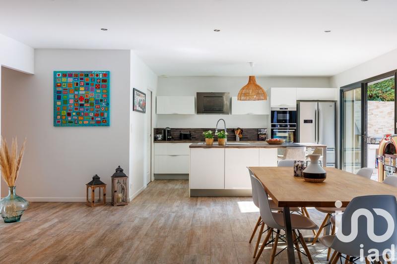 Maison - 138 m² - 5 pièces