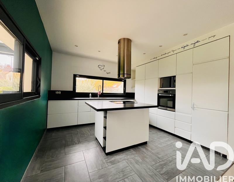 Maison - 322 m² - 8 pièces