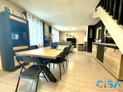 Maison - 109 m² - 7 pièces