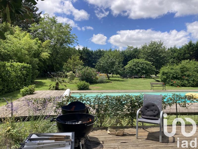 Maison - 200 m² - 7 pièces