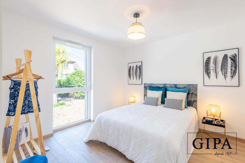 Appartement - 96 m² - 5 pièces