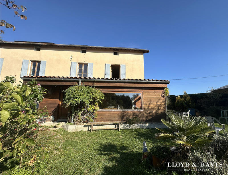 Maison - 146 m² - 7 pièces