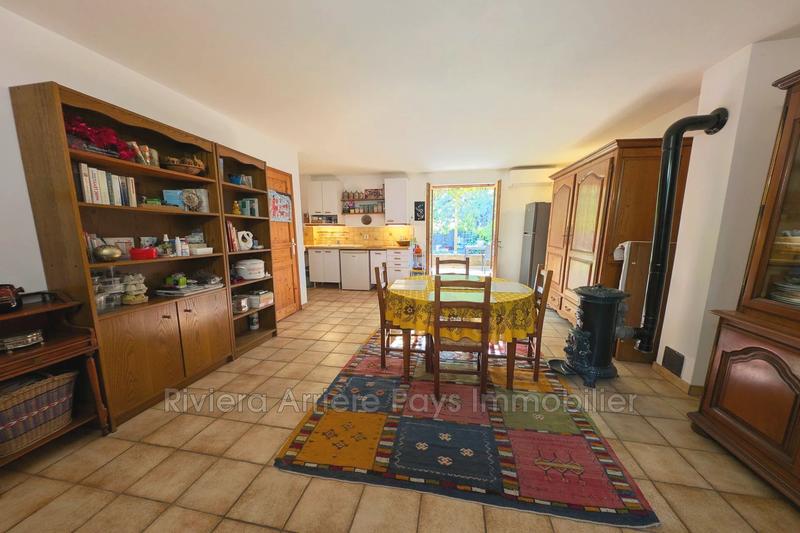 Maison - 93 m² - 5 pièces