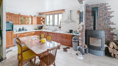 Maison - 110 m² - 6 pièces