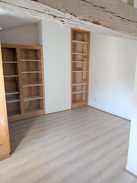 Appartement - 97 m² - 3 pièces