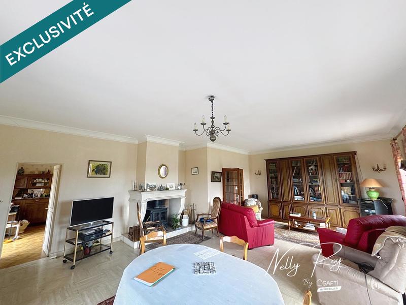 Maison - 200 m² - 9 pièces