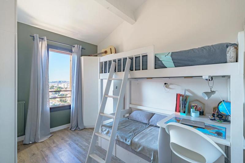 Duplex - 99 m² - 4 pièces