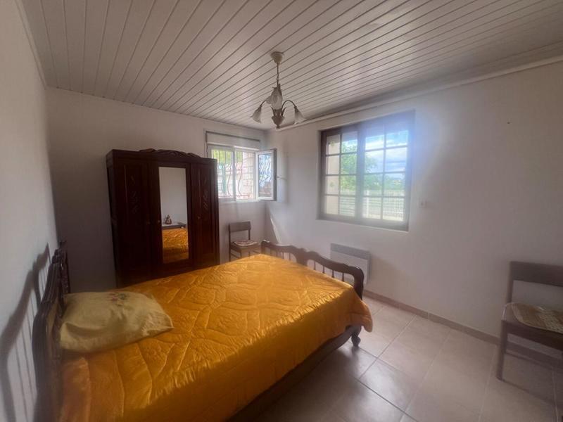 Maison - 180 m² - 8 pièces