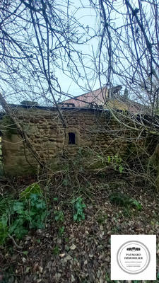 Maison - 217 m² - 8 pièces