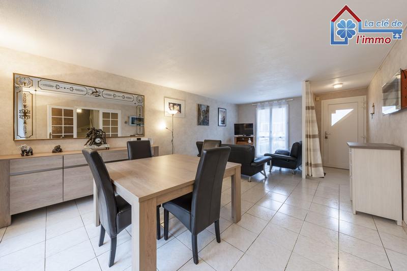 Maison traditionnelle - 87 m² - 4 pièces