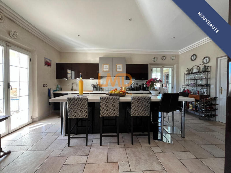 Villa - 286 m² - 7 pièces