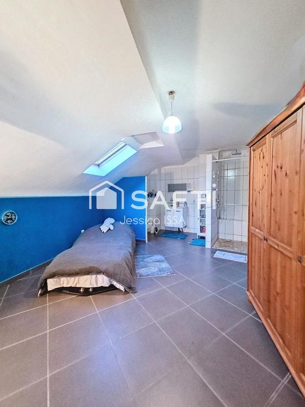 Maison - 224 m² - 7 pièces