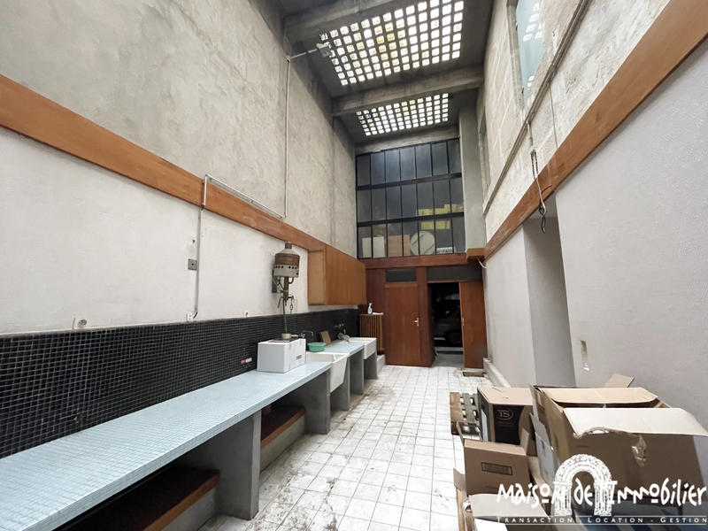 Immeuble - 680 m² - 16 pièces