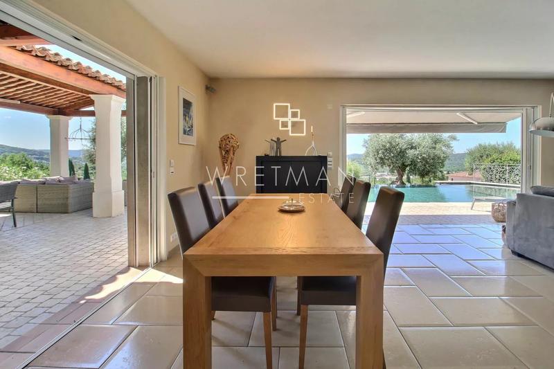 Villa - 180 m² - 5 pièces