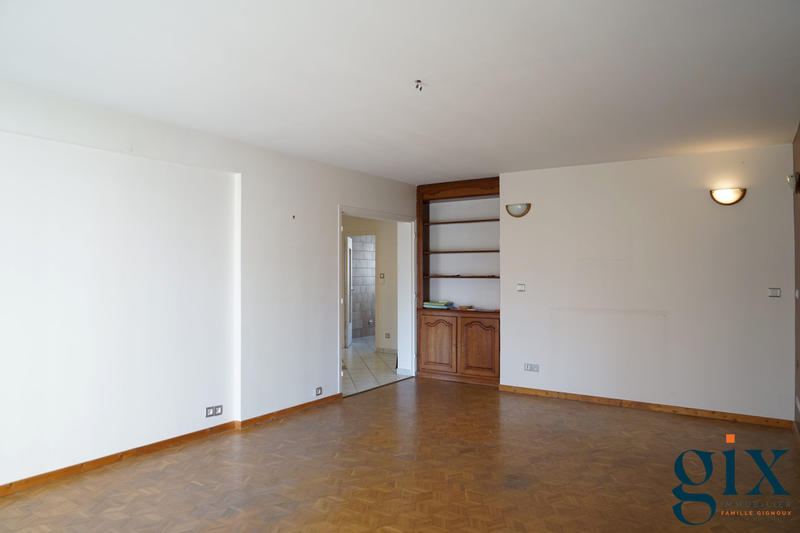 Appartement - 91 m² - 4 pièces