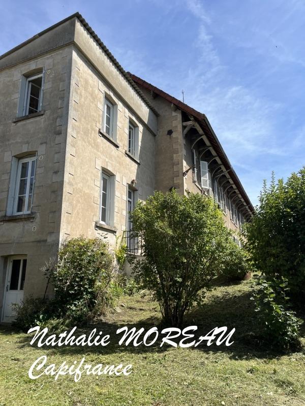 Maison de maîtres - 600 m² - 16 pièces
