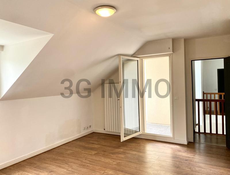 Propriété - 360 m² - 7 pièces