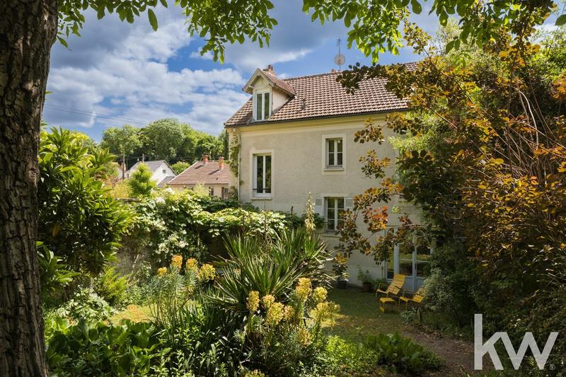 Maison - 150 m² - 8 pièces