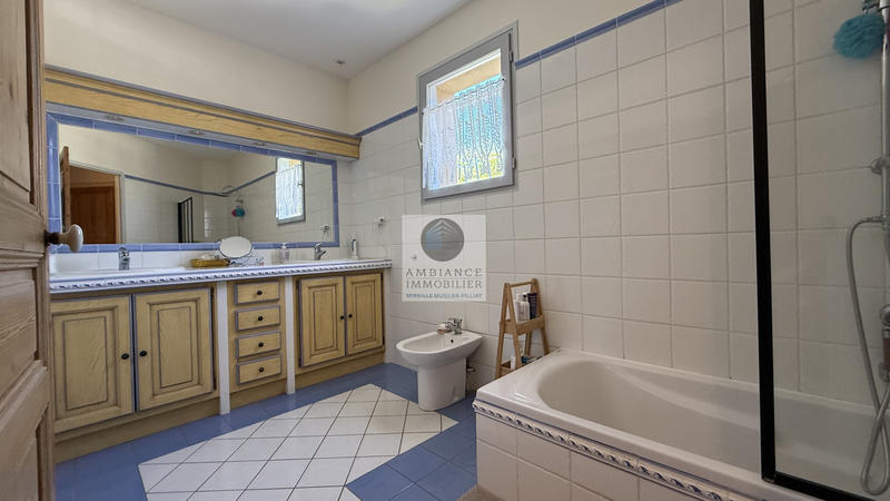 Maison - 155 m² - 6 pièces