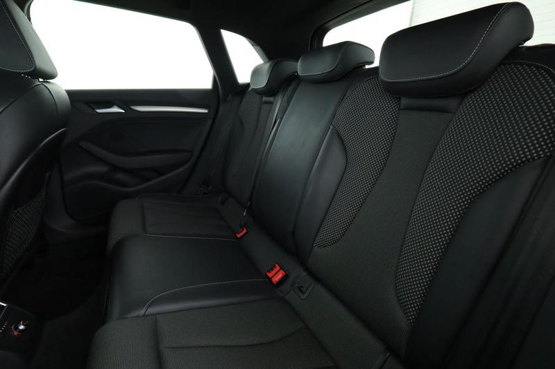 Audi A3 sportback 2.0 Tdi s line s tronic 6 150 ch