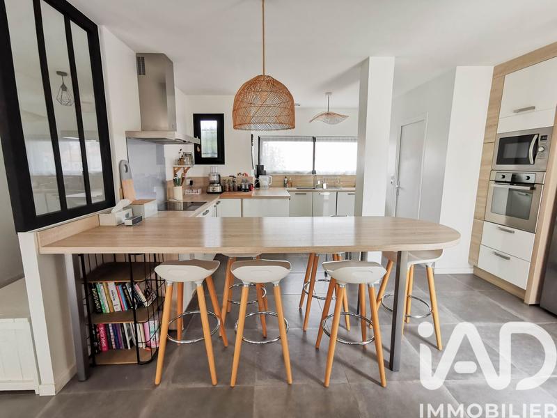 Maison - 165 m² - 6 pièces