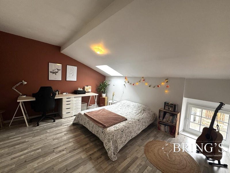 Maison - 200 m² - 7 pièces