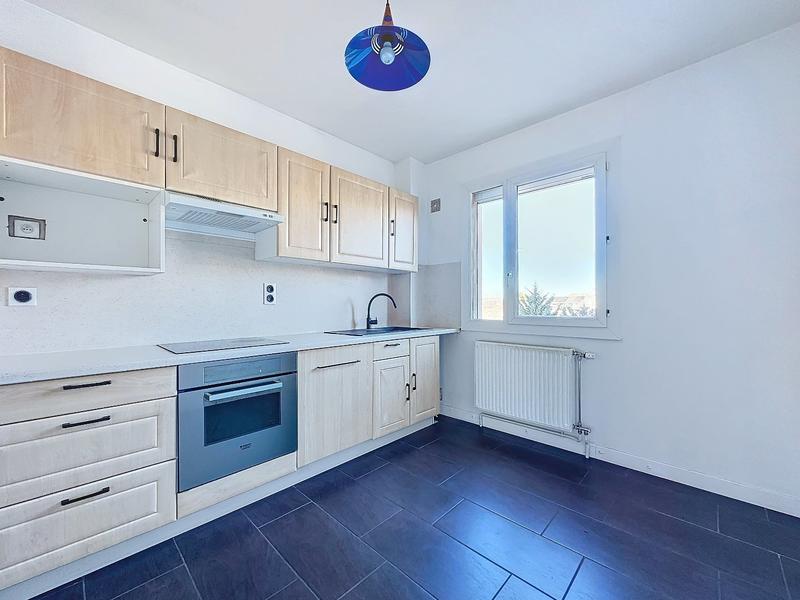 Appartement - 98 m² - 4 pièces