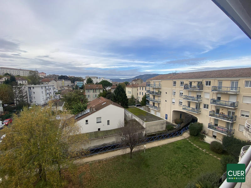 Appartement - 83 m² - 4 pièces