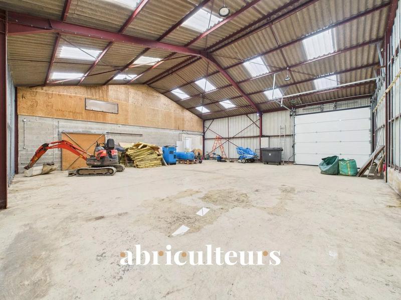 Local d'activités - 516 m²