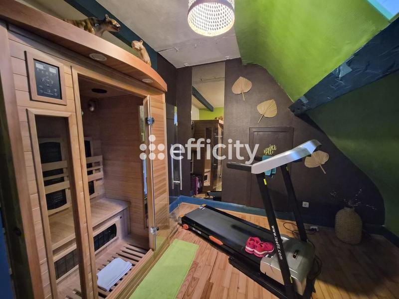 Maison - 203 m² - 8 pièces