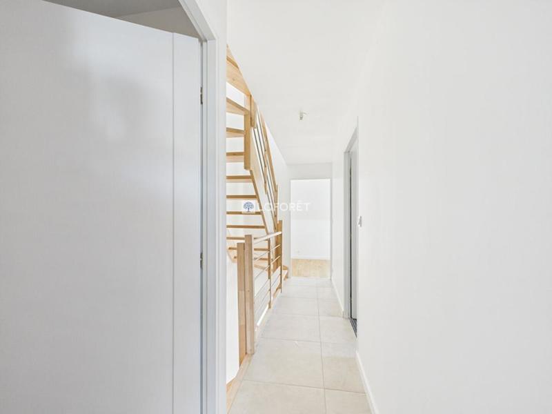 Maison - 83 m² - 4 pièces