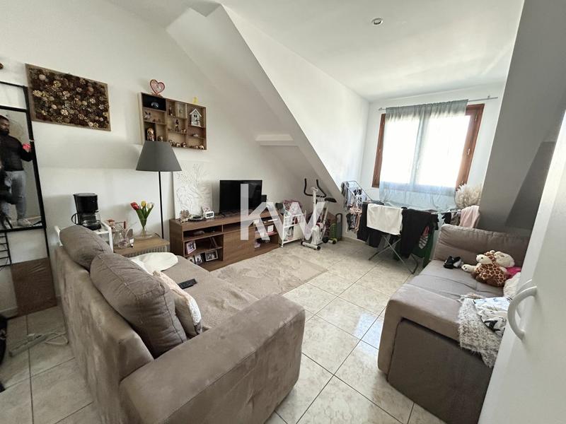 Maison - 318 m² - 7 pièces