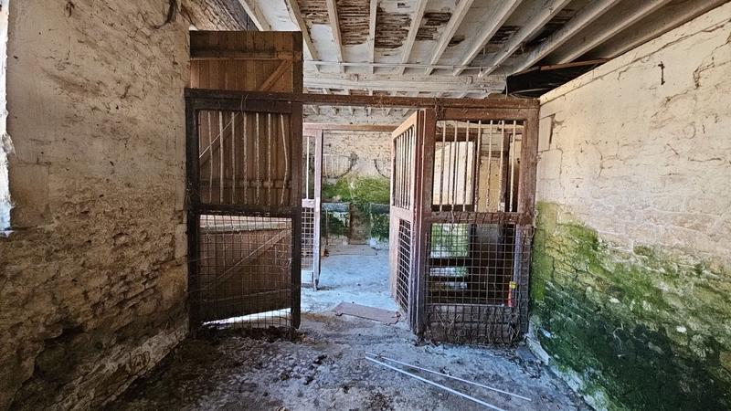 Maison ancienne - 175 m² - 6 pièces