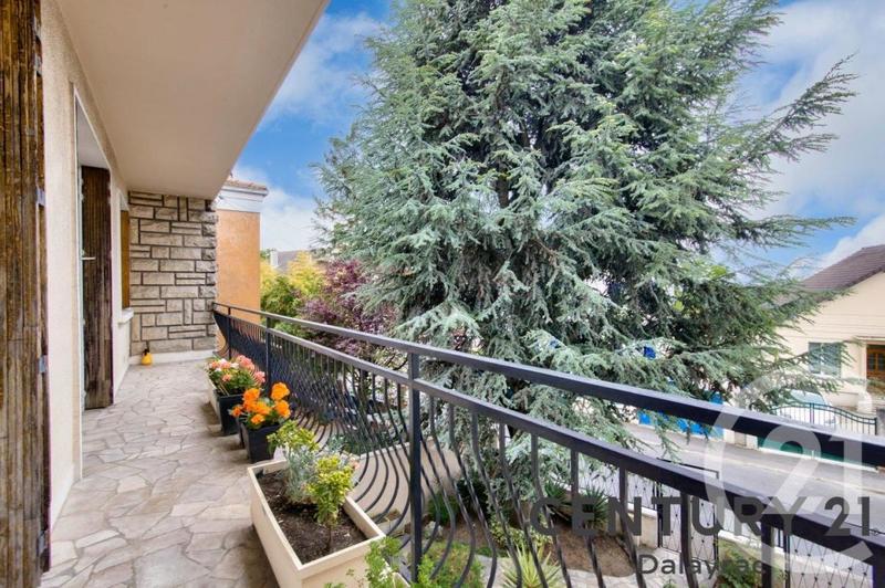 Maison - 162 m² - 7 pièces