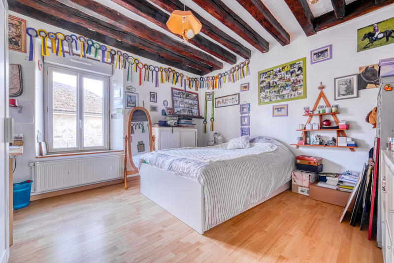 Maison - 261 m² - 8 pièces