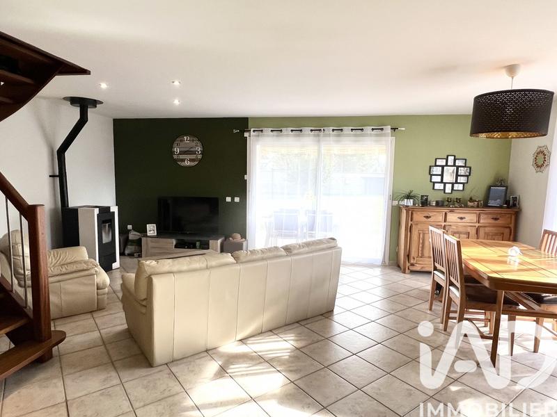 Maison - 143 m² - 6 pièces